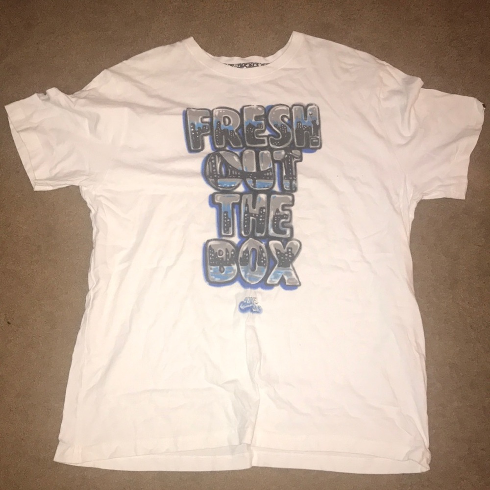Nike graphic t shirt